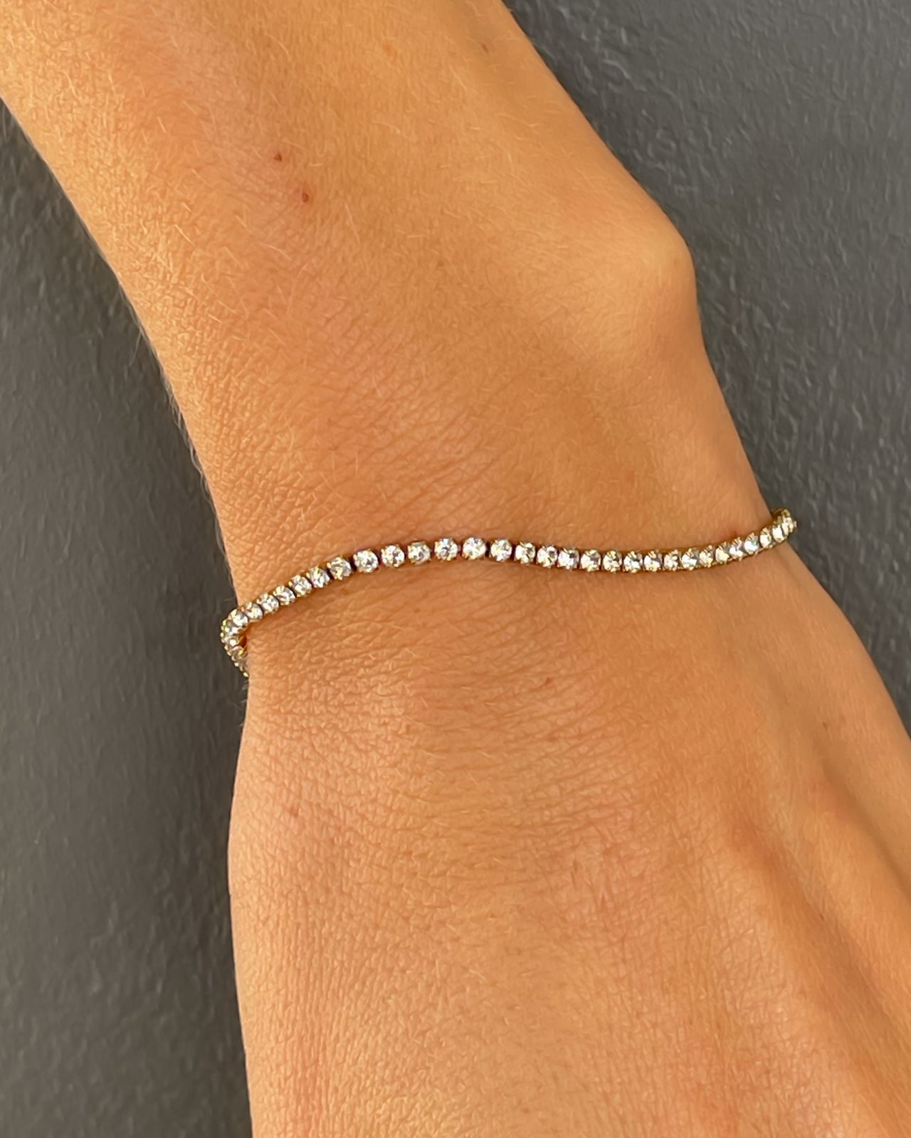 FINE TENNIS BRACELET 18K GOLD