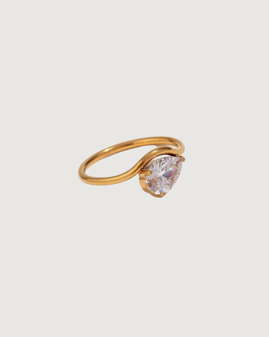 TEARDROP DIAMOND RING GOLD - STUDIO JO STORE  