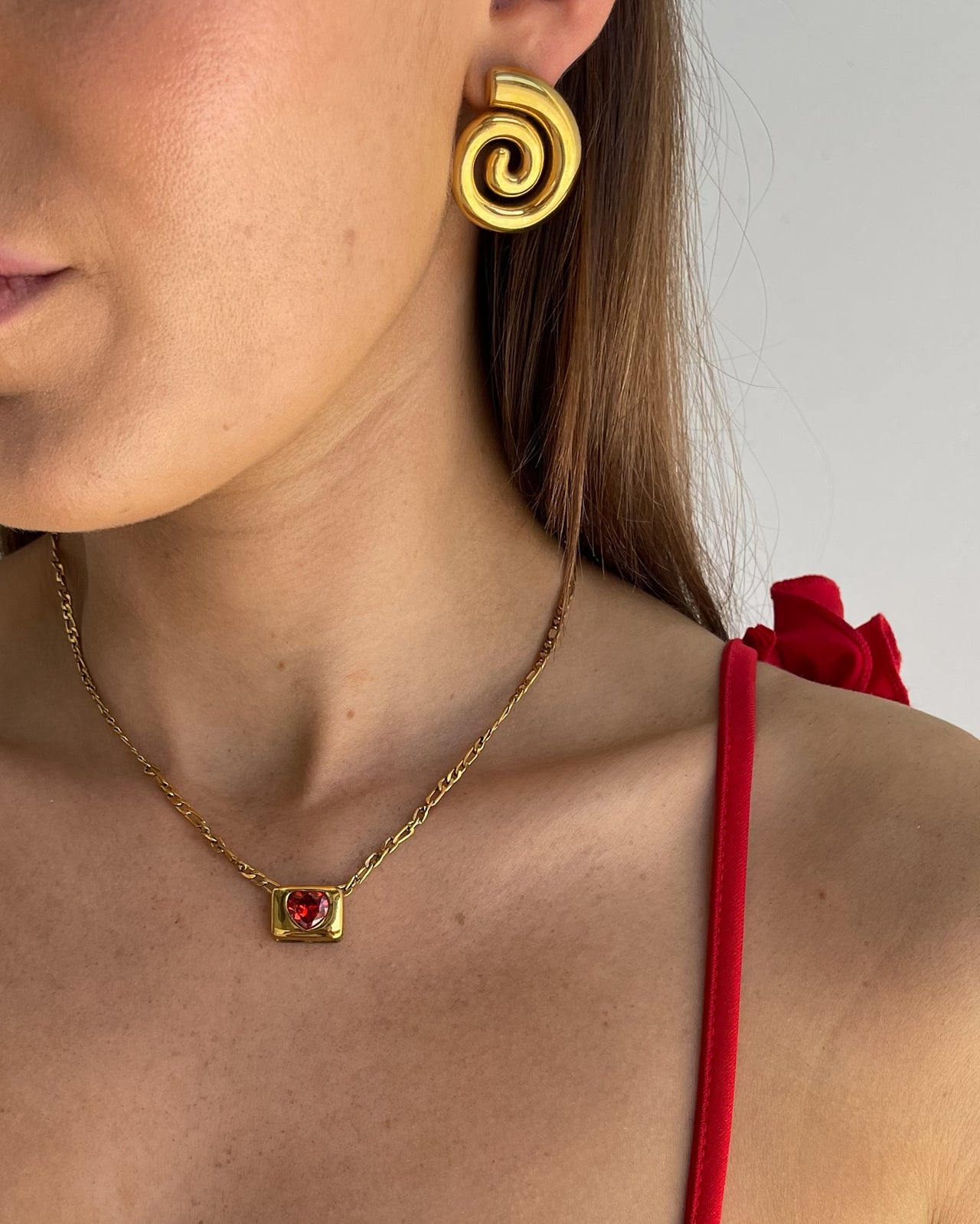 RUBY RED HEART NECKLACE GOLD - STUDIO JO STORE  