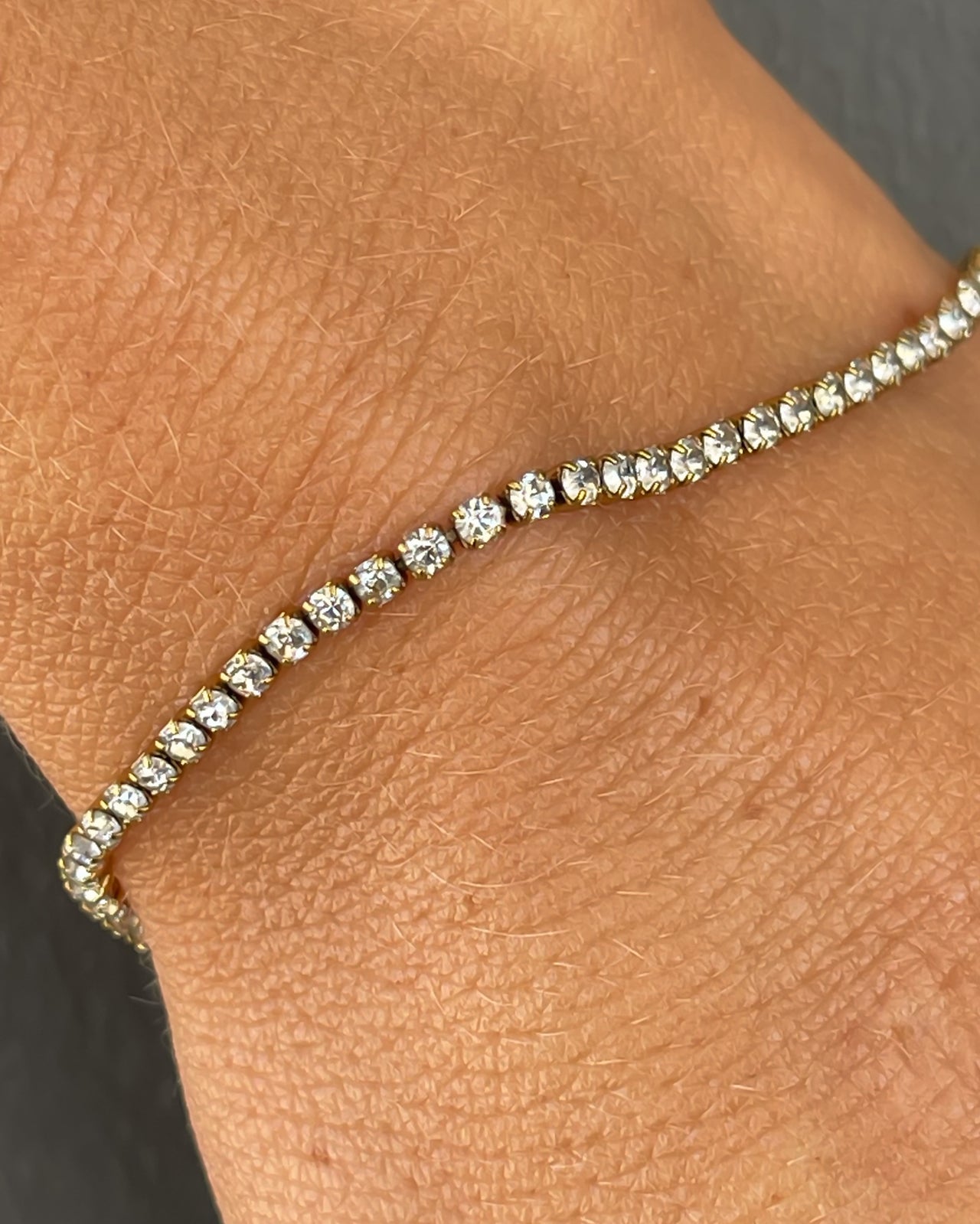 FINE TENNIS BRACELET 18K GOLD