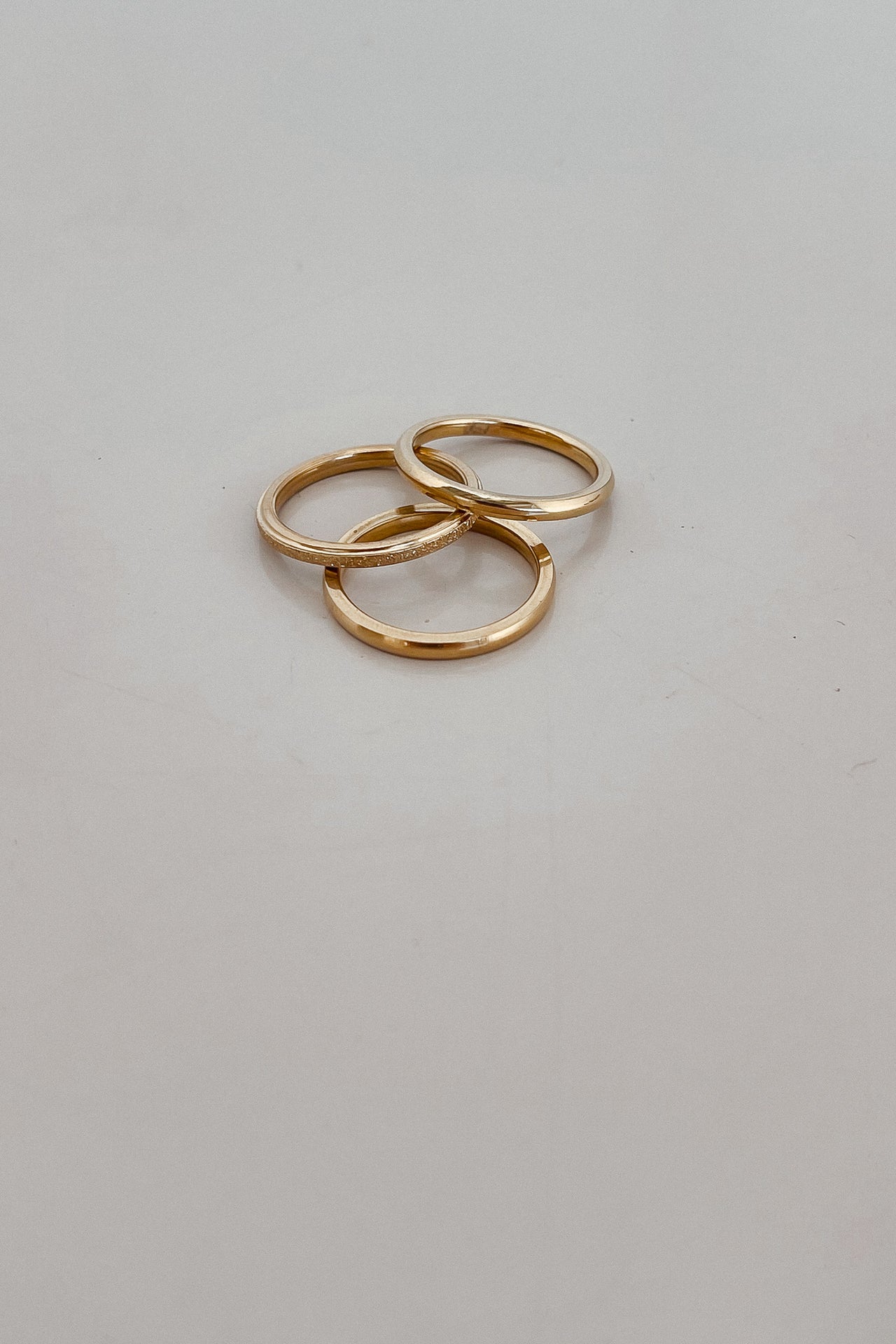 THREE SISTERS STACKING RING SET OF 3 - GOLD