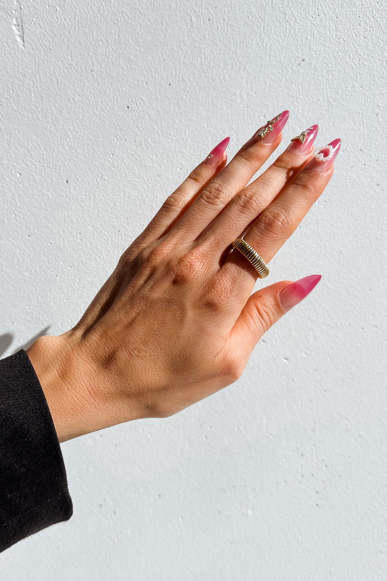 COILED STRECH SLINKY RING GOLD