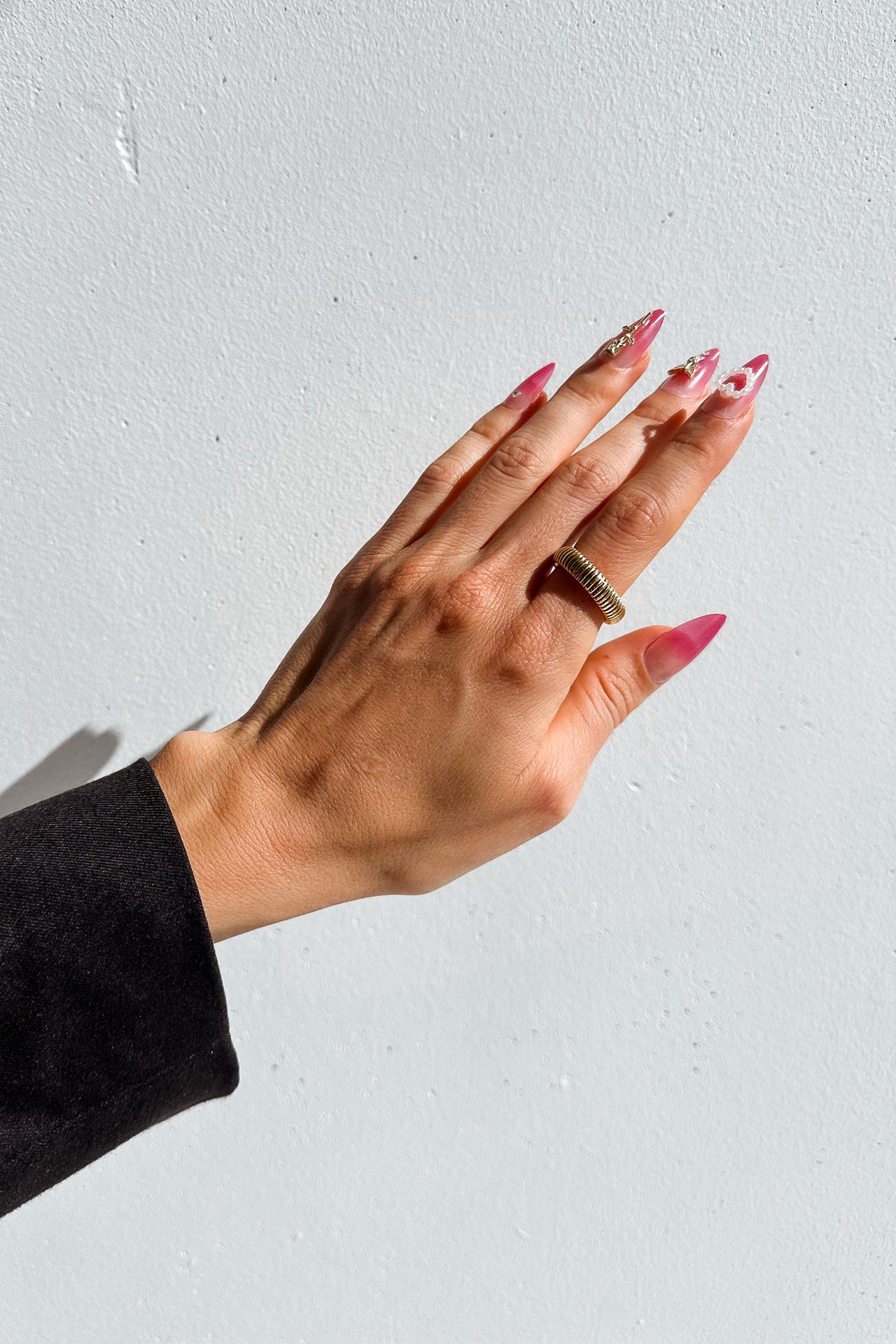 COILED STRECH SLINKY RING GOLD