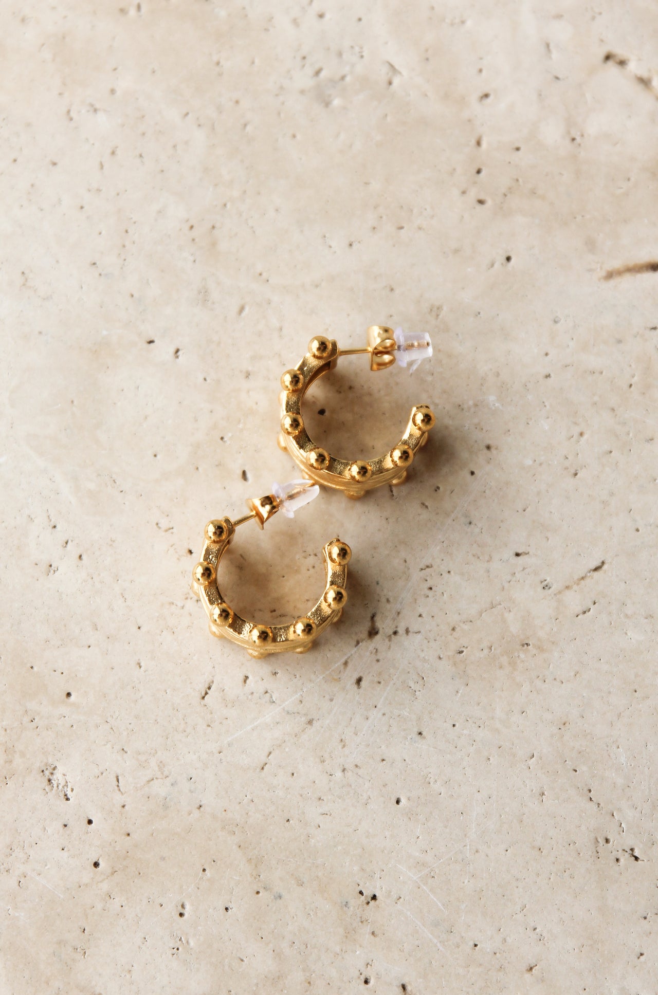 LIYLAH TEXTURED STUD EARRINGS GOLD